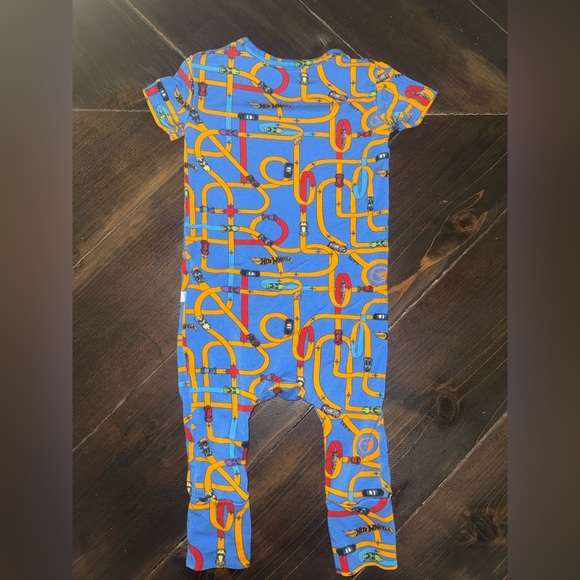 Posh Peanut x Hot Wheels Bamboo Romper Size 6-9 Month - Picture 3 of 3